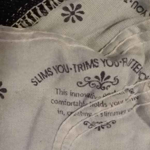 Instant Slim Jeans in Dark Wash - Picture 10 of 10